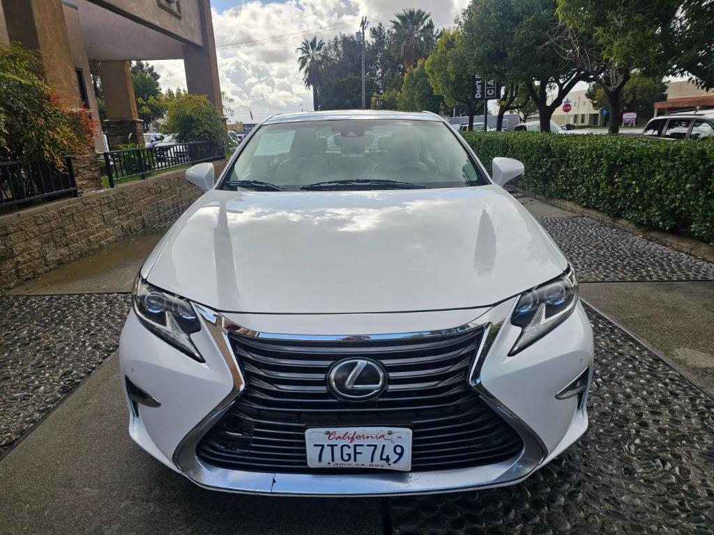 used 2016 Lexus ES 350 car, priced at $17,999