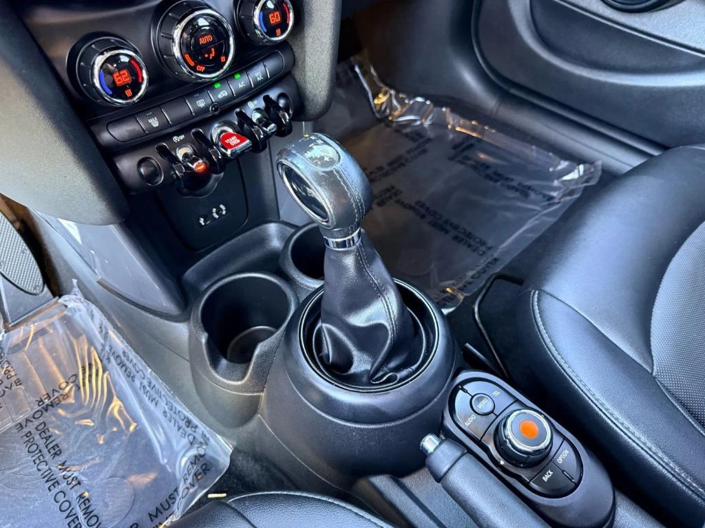 used 2018 MINI Hardtop car, priced at $12,499