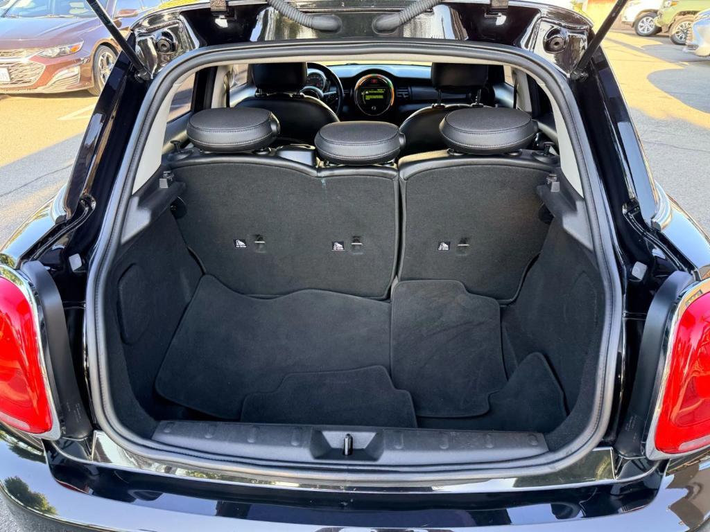 used 2018 MINI Hardtop car, priced at $12,499