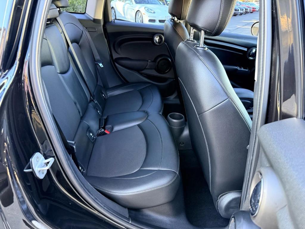 used 2018 MINI Hardtop car, priced at $12,499