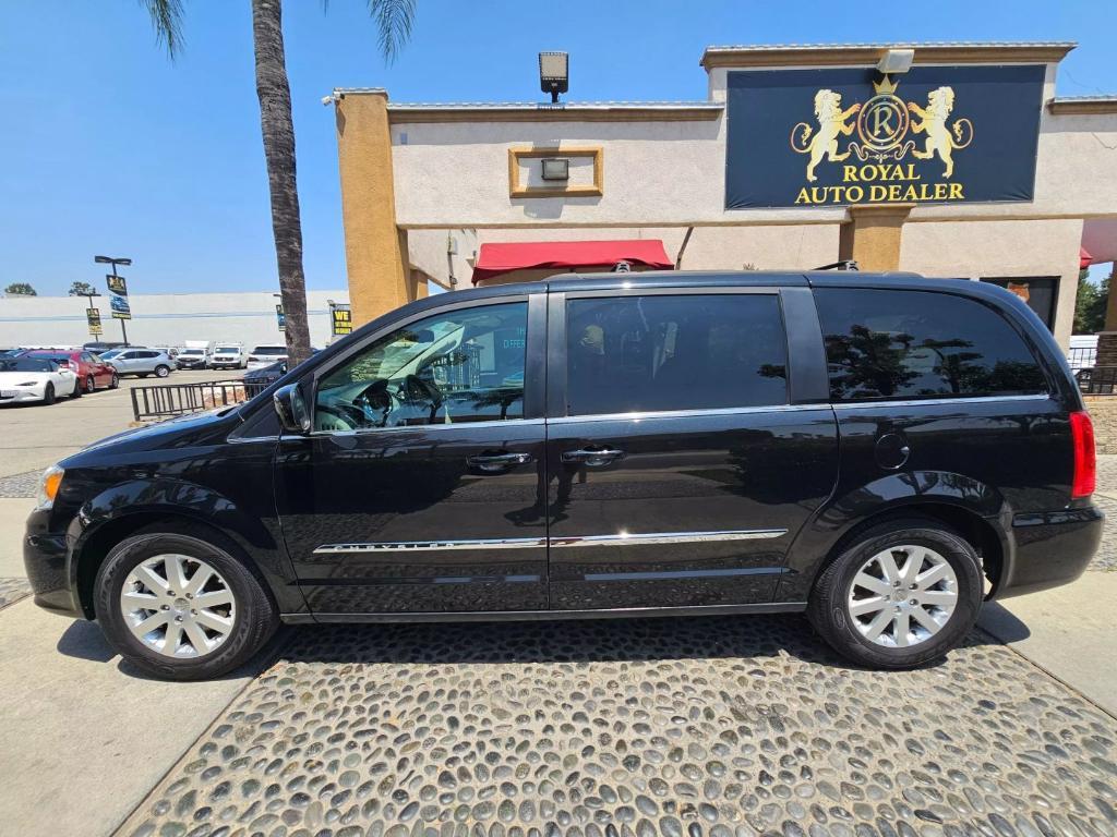 used 2016 Chrysler Town & Country car, priced at $7,499