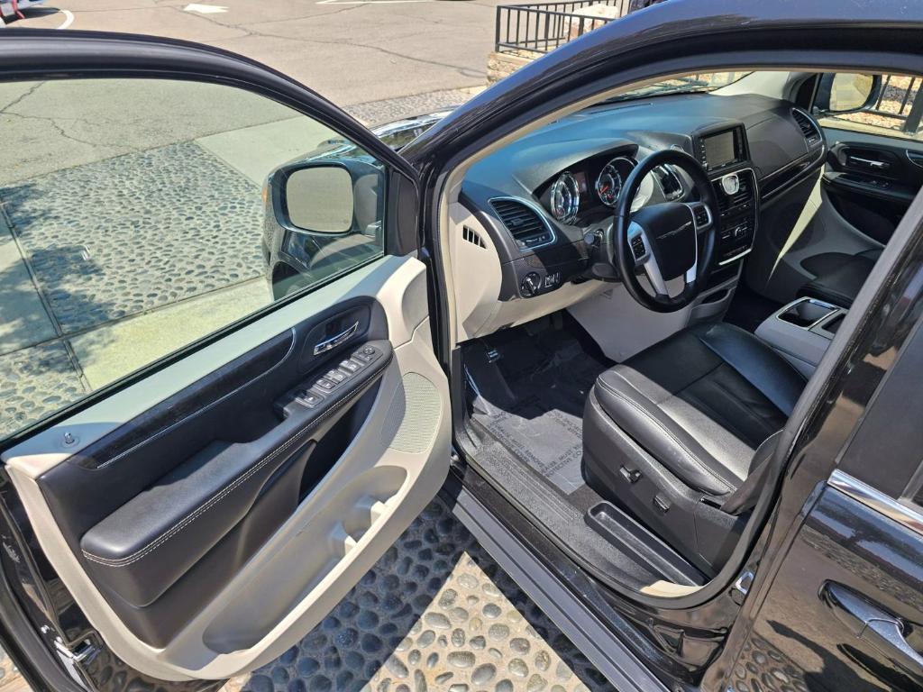 used 2016 Chrysler Town & Country car, priced at $7,499