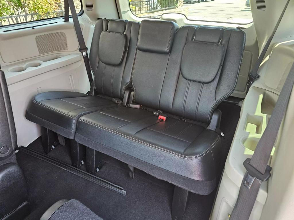 used 2016 Chrysler Town & Country car, priced at $7,499