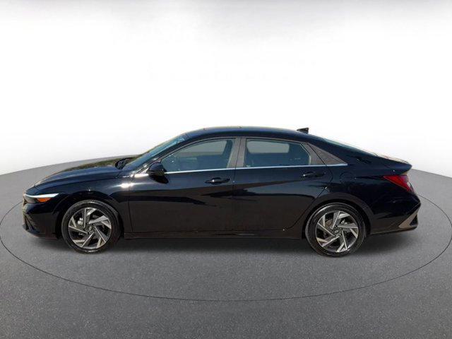 used 2025 Hyundai Elantra car, priced at $21,091