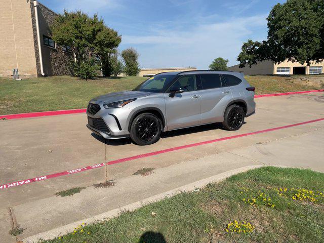 used 2024 Toyota Highlander car, priced at $45,230