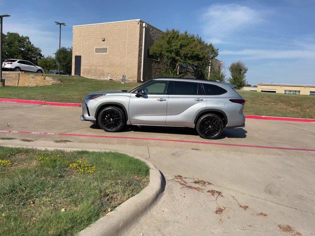 used 2024 Toyota Highlander car, priced at $45,230