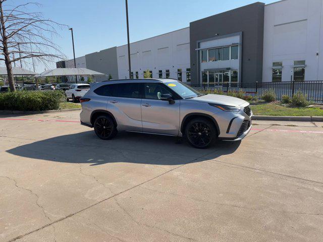 used 2024 Toyota Highlander car, priced at $45,230