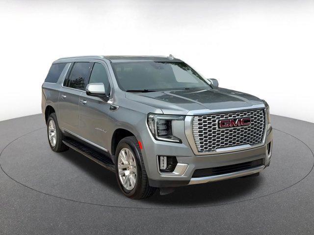 used 2023 GMC Yukon XL car, priced at $53,657