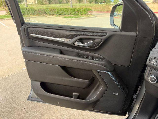 used 2023 GMC Yukon XL car, priced at $53,657
