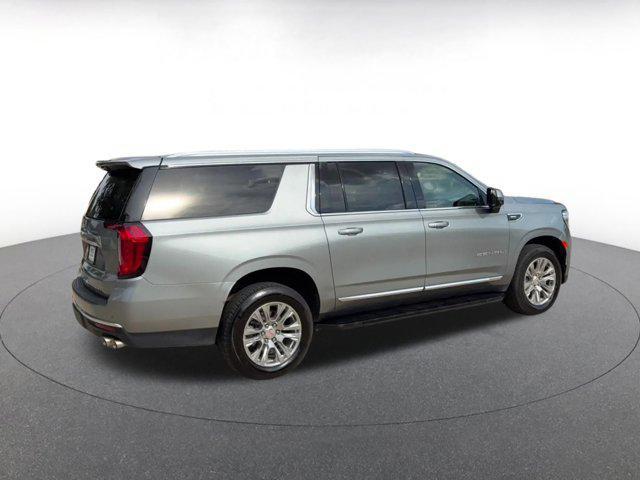 used 2023 GMC Yukon XL car, priced at $53,657