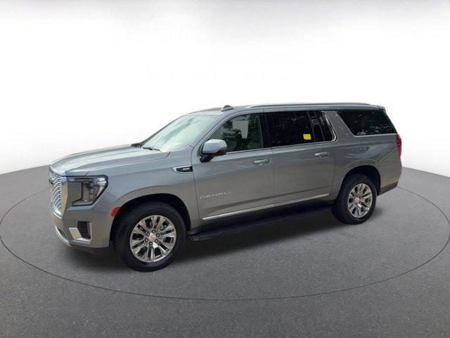 used 2023 GMC Yukon XL car, priced at $53,657