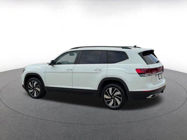 used 2024 Volkswagen Atlas car, priced at $33,033