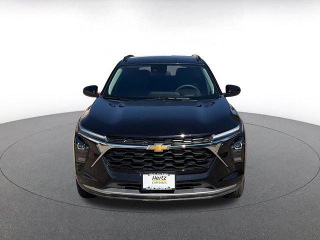 used 2025 Chevrolet Trax car, priced at $21,498