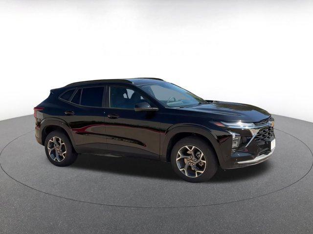 used 2025 Chevrolet Trax car, priced at $21,498