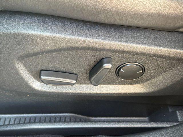 used 2024 Ford Edge car, priced at $21,024
