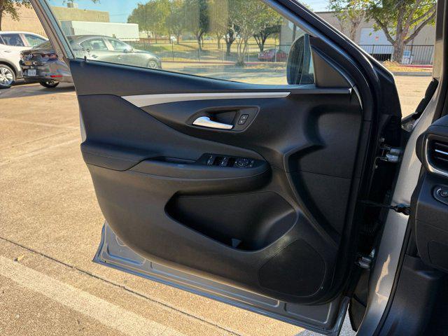 used 2025 Buick Envista car, priced at $22,815