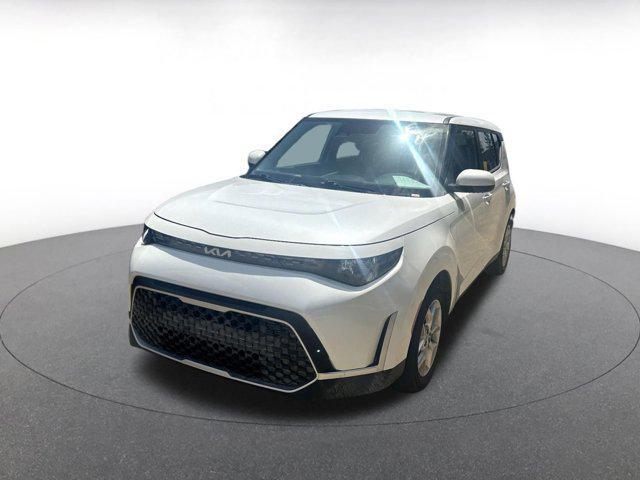 used 2023 Kia Soul car, priced at $16,214