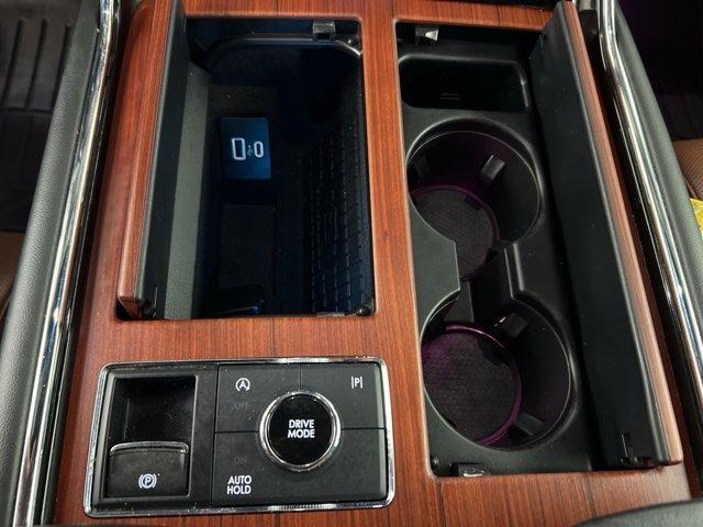 used 2022 Lincoln Navigator car, priced at $59,248