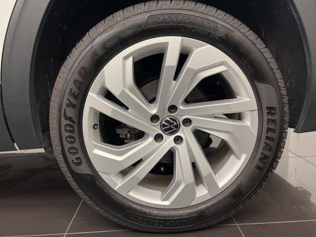 used 2021 Volkswagen Atlas car, priced at $22,200