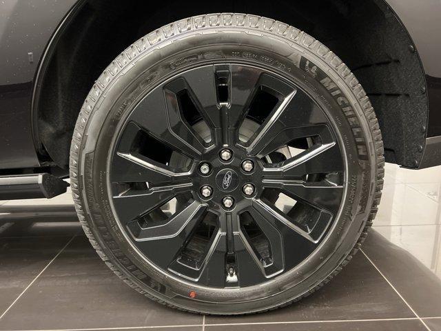 new 2025 Ford Expedition car, priced at $78,590
