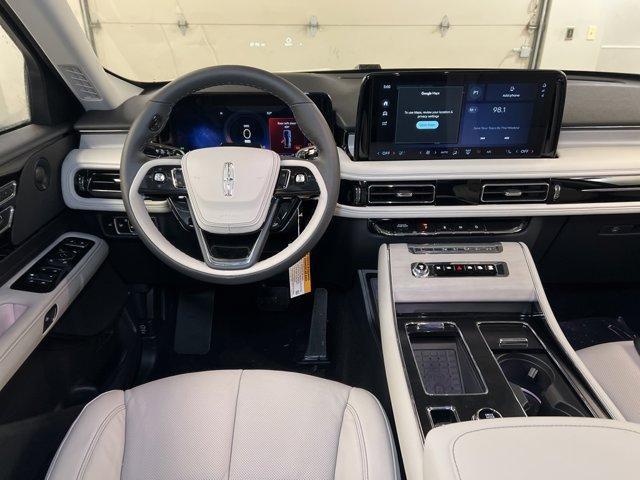 new 2025 Lincoln Aviator car, priced at $70,925