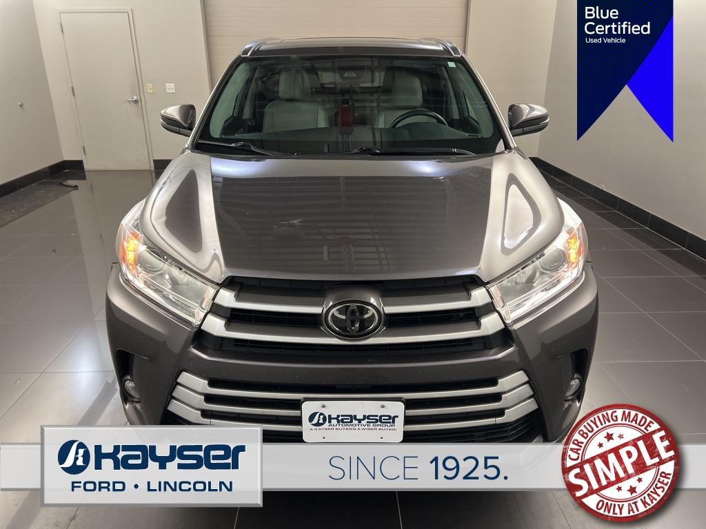 used 2018 Toyota Highlander car, priced at $22,880