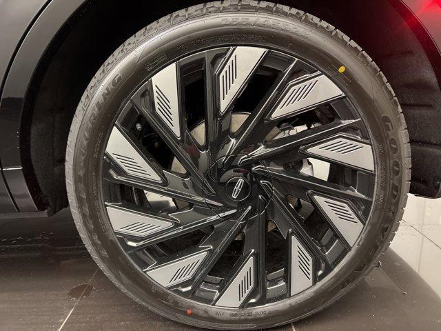 new 2025 Lincoln Nautilus car, priced at $67,705