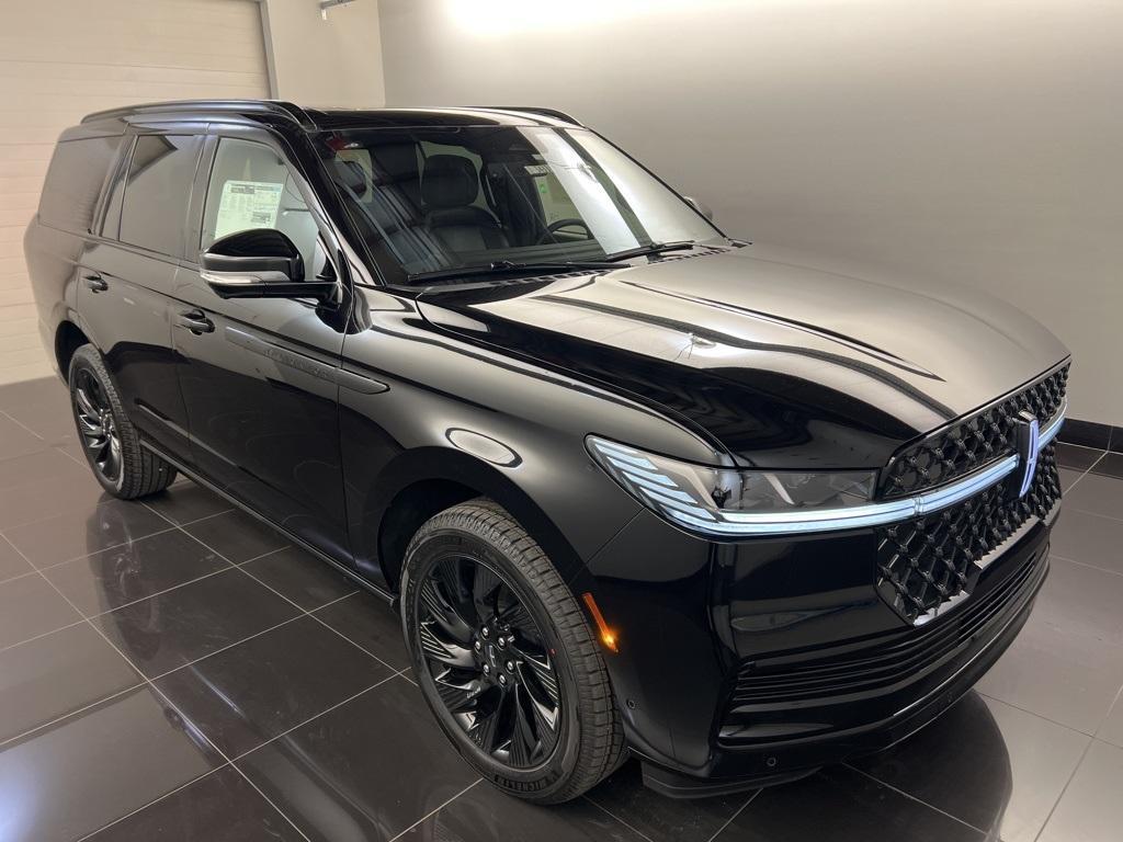 new 2025 Lincoln Navigator car, priced at $104,990