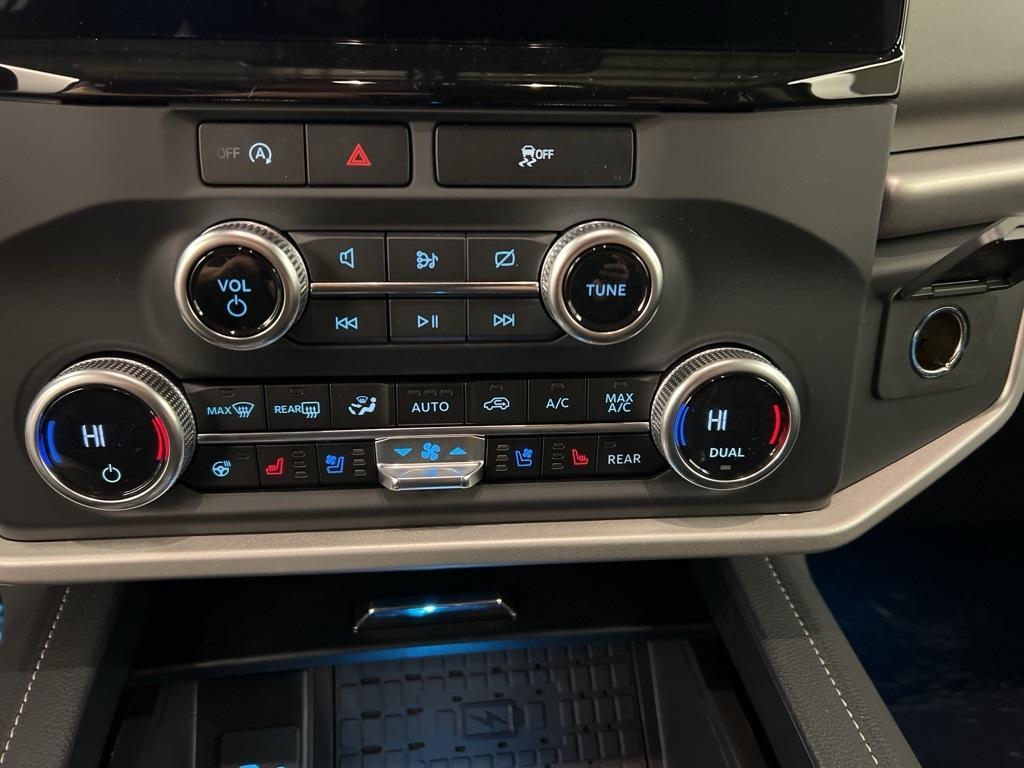 new 2024 Ford Expedition car, priced at $65,028