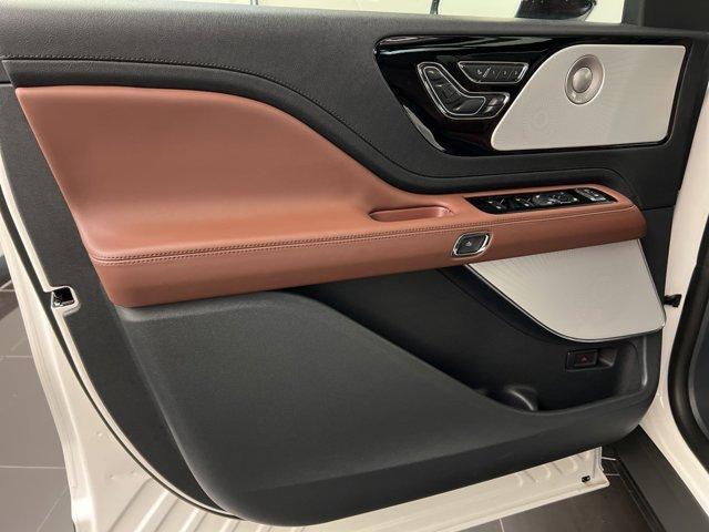 new 2025 Lincoln Aviator car, priced at $72,990