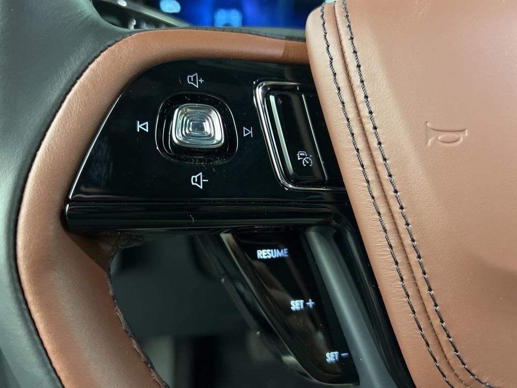 new 2025 Lincoln Aviator car, priced at $71,562