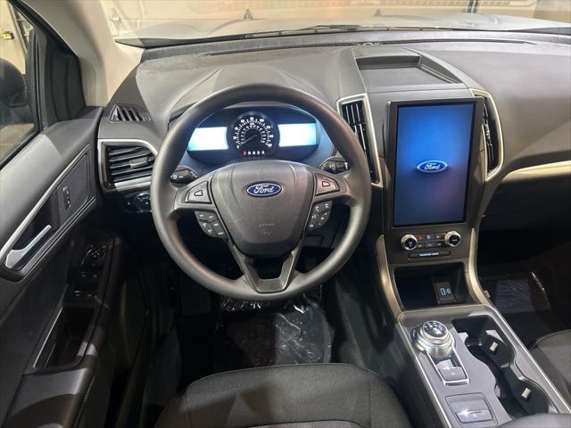 new 2024 Ford Edge car, priced at $32,305