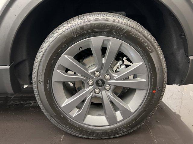 new 2025 Ford Explorer car, priced at $47,354