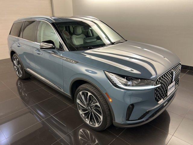 new 2025 Lincoln Aviator car, priced at $76,300