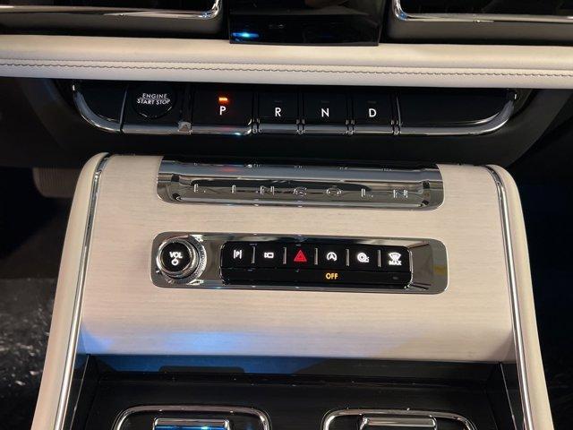 new 2025 Lincoln Aviator car, priced at $76,300
