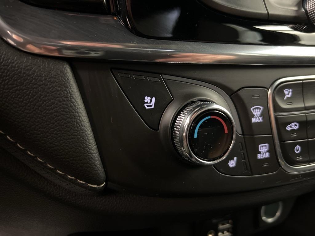 used 2023 Chevrolet Traverse car, priced at $41,987