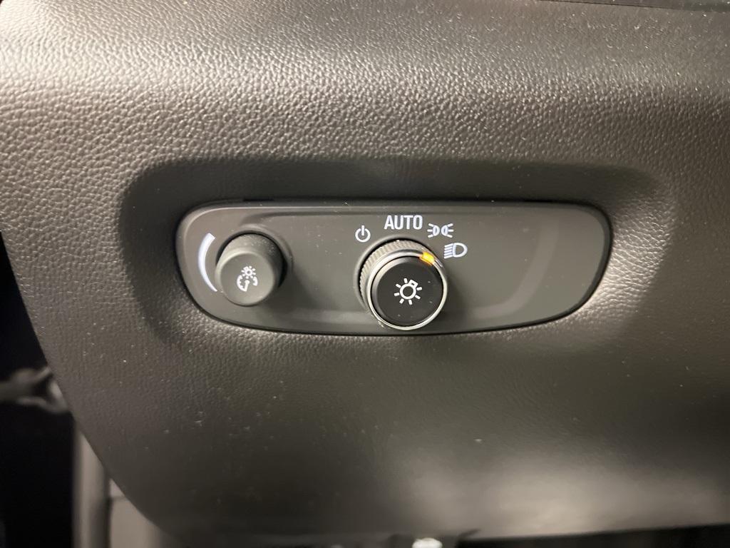 used 2023 Chevrolet Traverse car, priced at $41,987