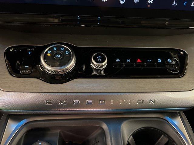 new 2025 Ford Expedition Max car, priced at $81,025