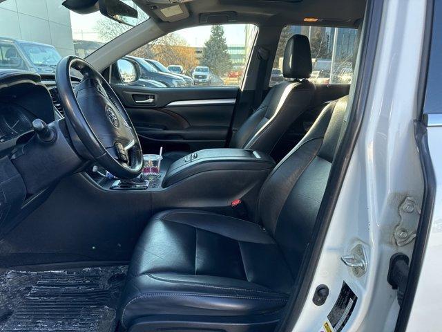 used 2019 Toyota Highlander car, priced at $23,462