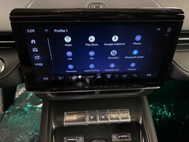 new 2025 Lincoln Nautilus car, priced at $66,275