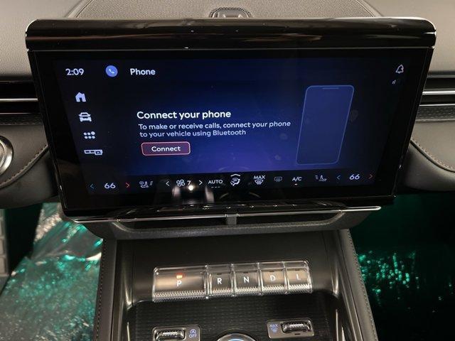 new 2025 Lincoln Nautilus car, priced at $66,275