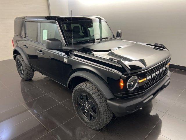 new 2025 Ford Bronco car, priced at $45,015
