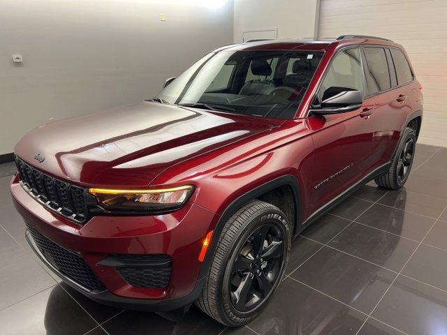 used 2023 Jeep Grand Cherokee car, priced at $33,381
