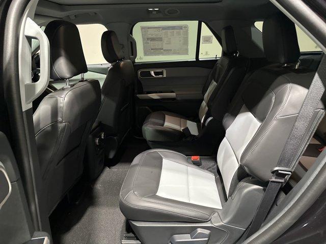 new 2024 Ford Explorer car, priced at $45,390