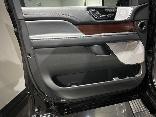 new 2024 Lincoln Navigator L car, priced at $102,855