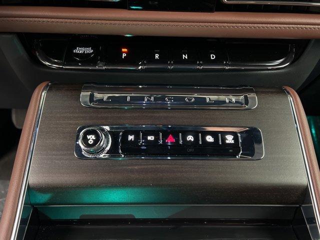new 2025 Lincoln Aviator car, priced at $74,645
