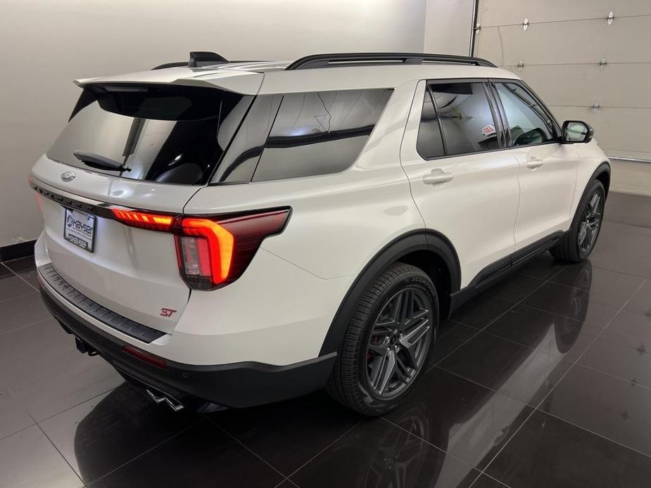 new 2025 Ford Explorer car, priced at $60,070