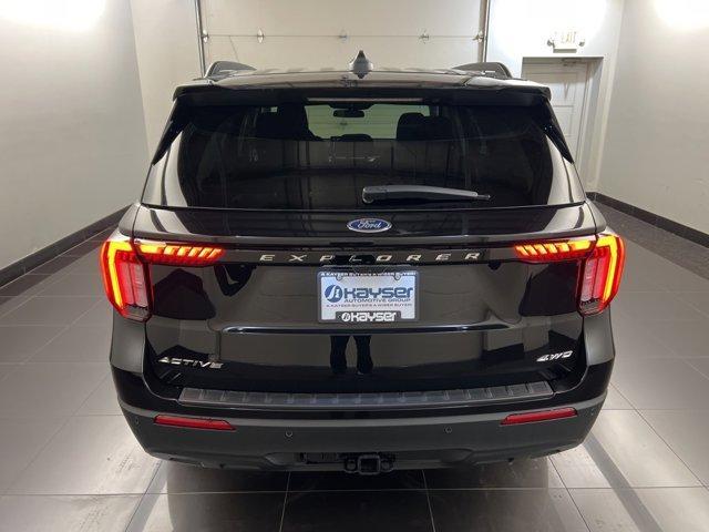 new 2025 Ford Explorer car, priced at $40,480