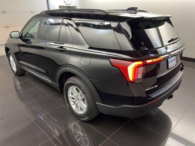 new 2025 Ford Explorer car, priced at $40,480