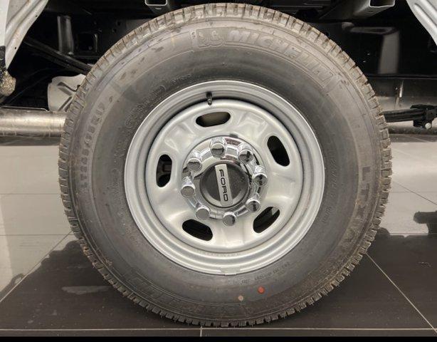 new 2025 Ford F-250 car, priced at $65,217